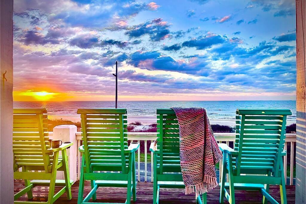 Beachfront*Spectacular View*4 Bd*Sleeps 14 Villa Bolivar Peninsula Buitenkant foto