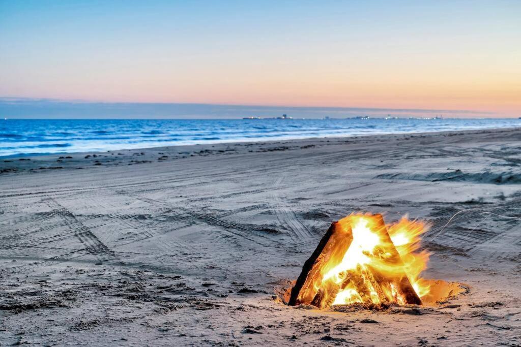 Beachfront*Spectacular View*4 Bd*Sleeps 14 Villa Bolivar Peninsula Buitenkant foto